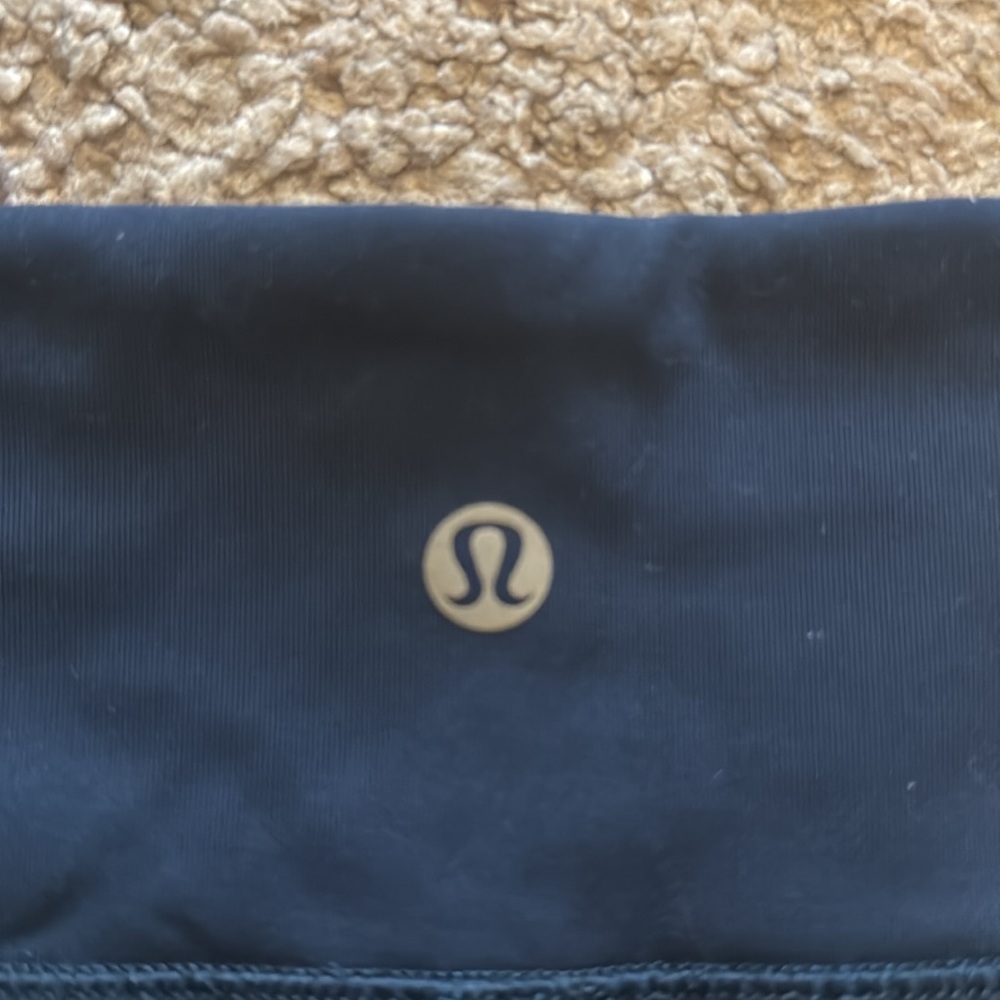 Lululemon Twist and Train crop (19”) - Picture 6 of 8